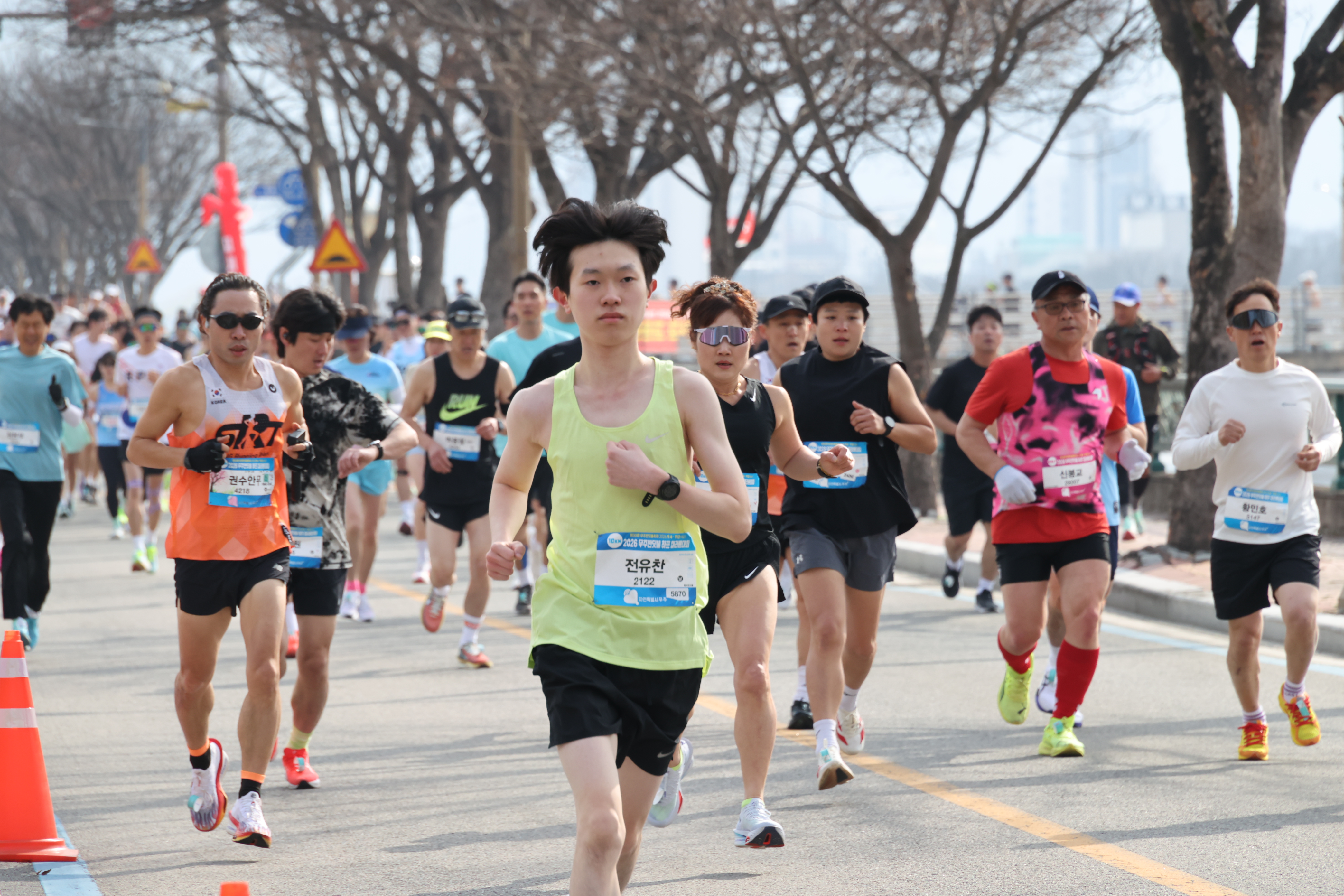 슬라이드 이미지 1