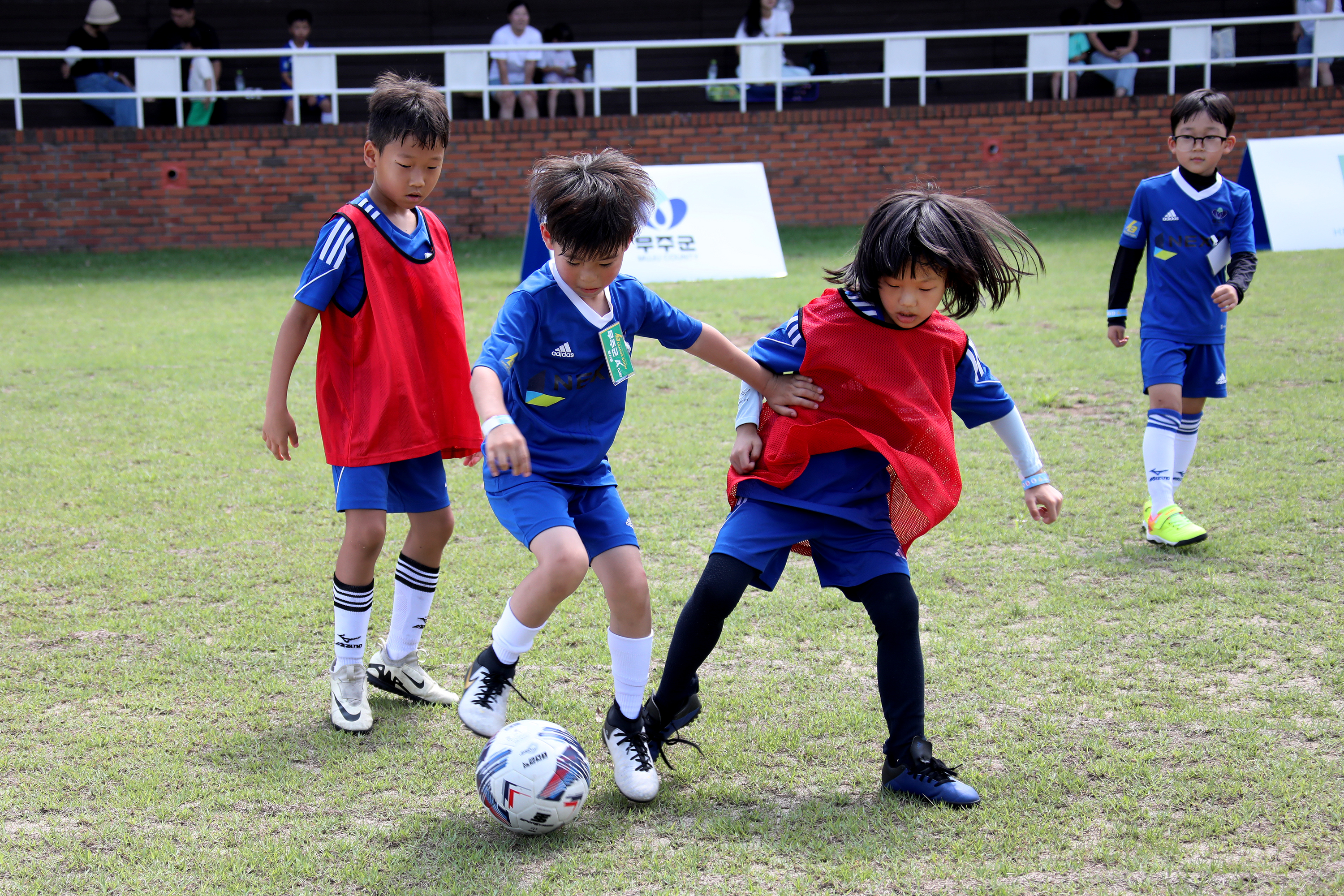 슬라이드 이미지 1