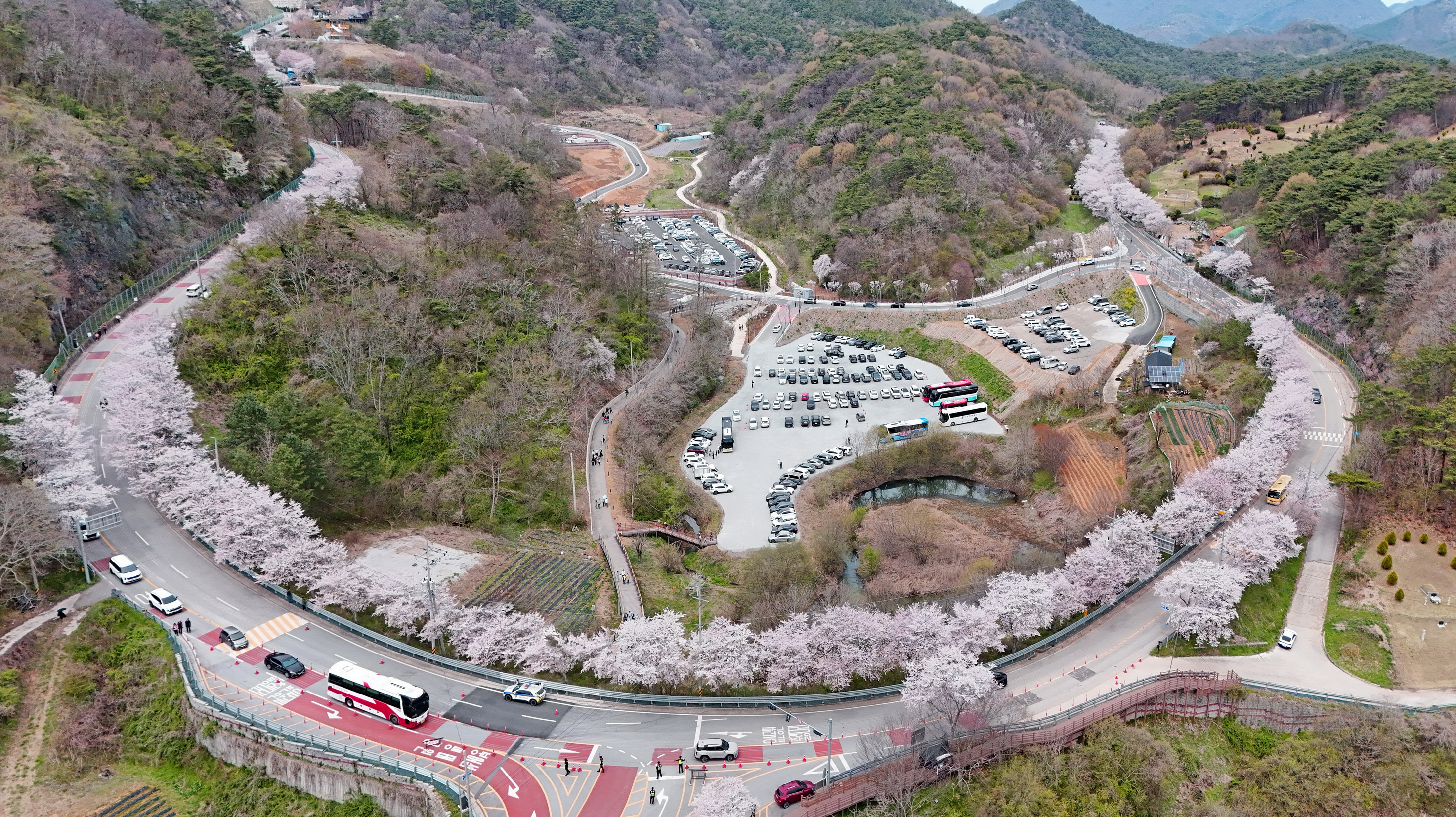 슬라이드 이미지 2