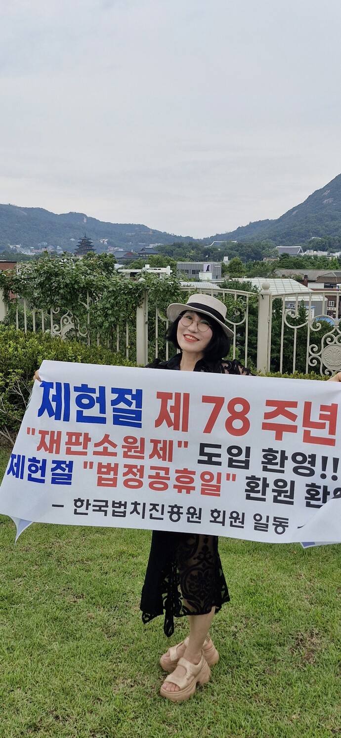 슬라이드 이미지 1