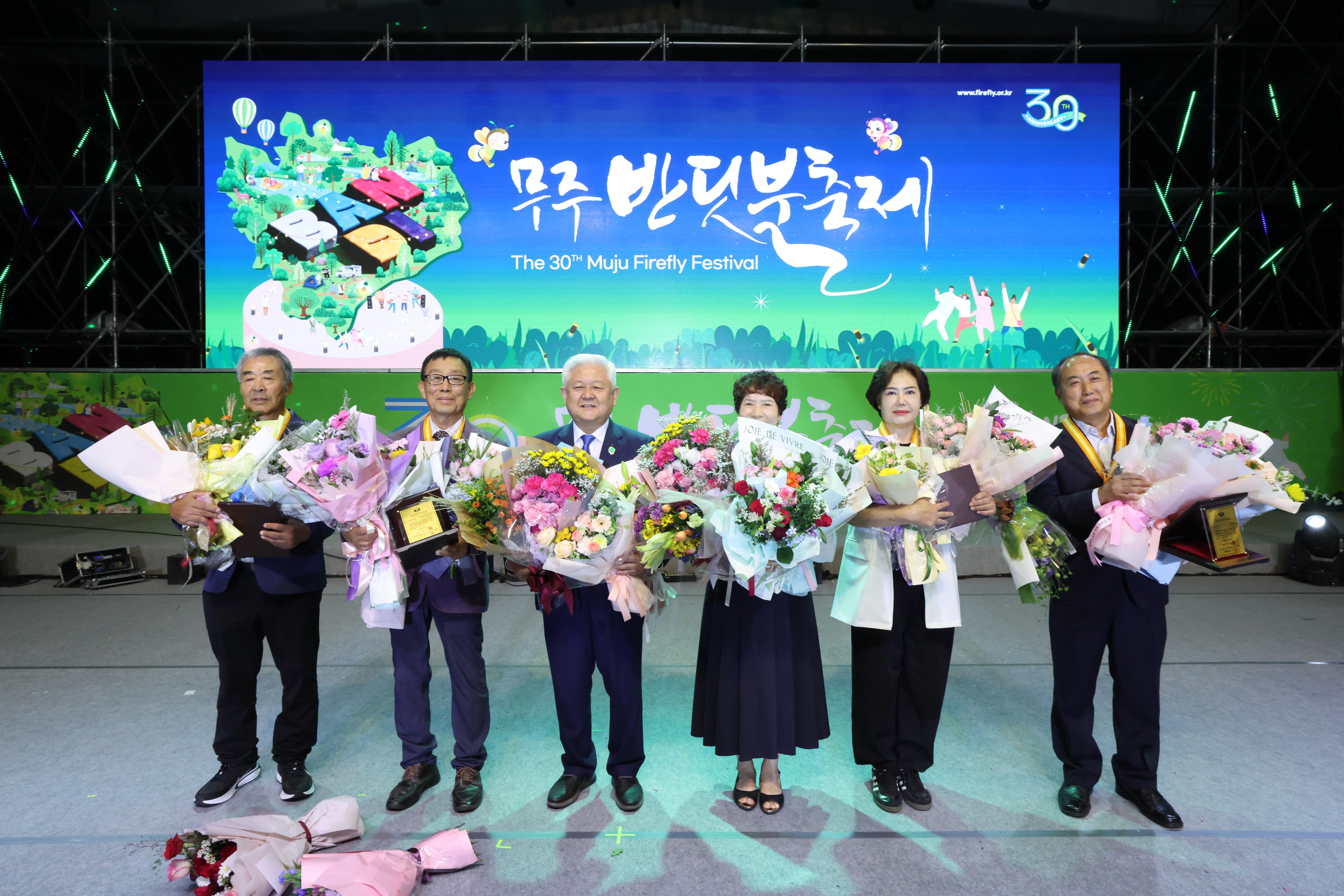 슬라이드 이미지 1