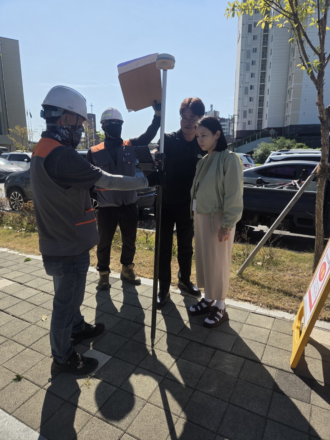슬라이드 이미지 1