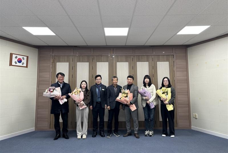 임실 지사면 이장협의회, 인사 이동 직원 격려하며 화합의 자리 마련