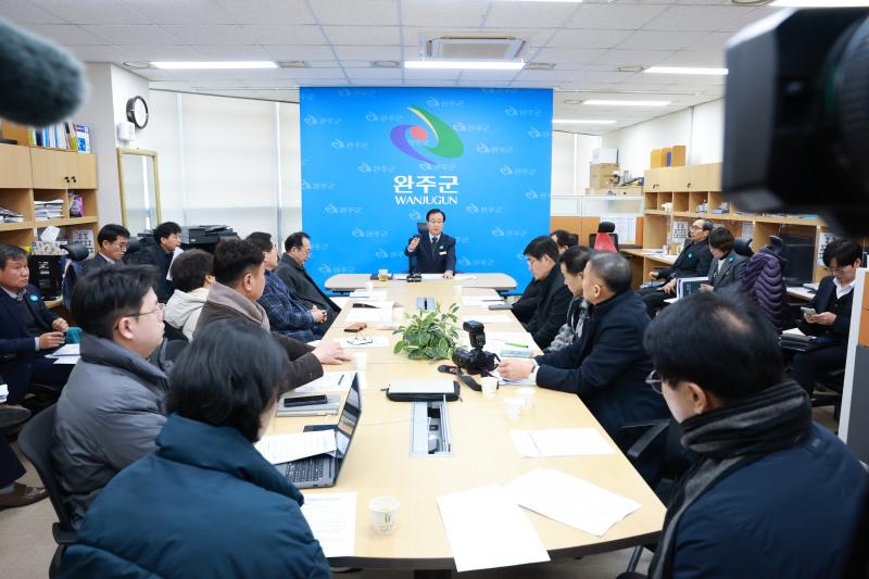 유희태 군수 “피지컬 에이아이(AI) 성공, 광역 협의 필수”