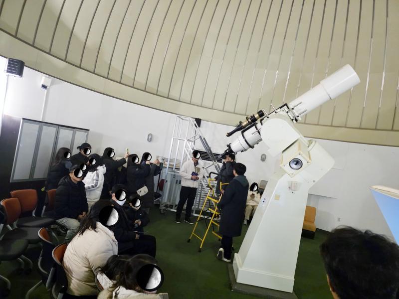 ‘수목금 별빛 여행’ 개막