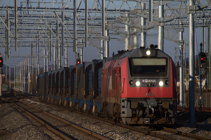 [달그락달그락] 군산을 정차하는 디젤 기관차, 왜 아직도 필요할까?