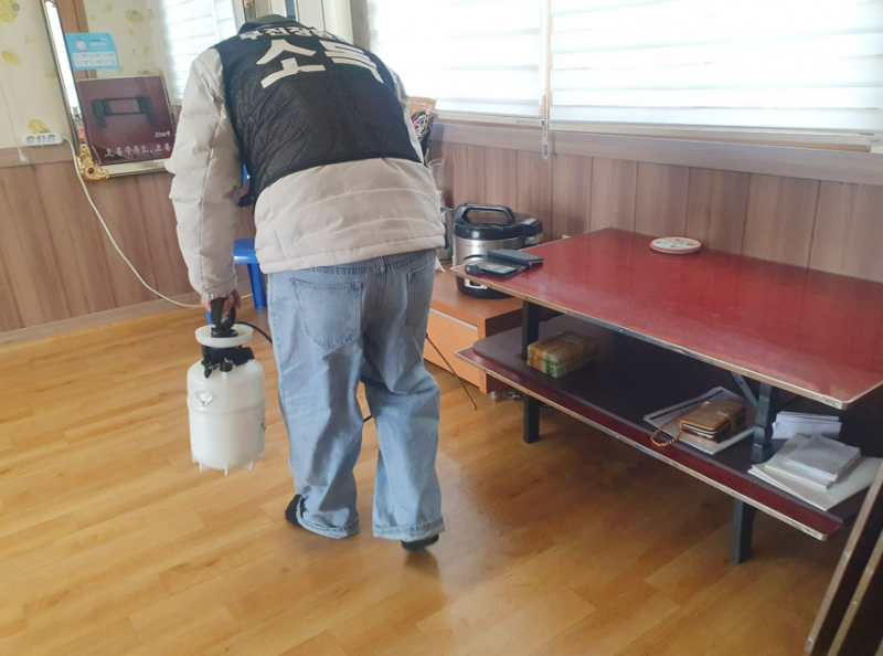 장수군 보건의료원, 동절기 마을회관 방역 소독 