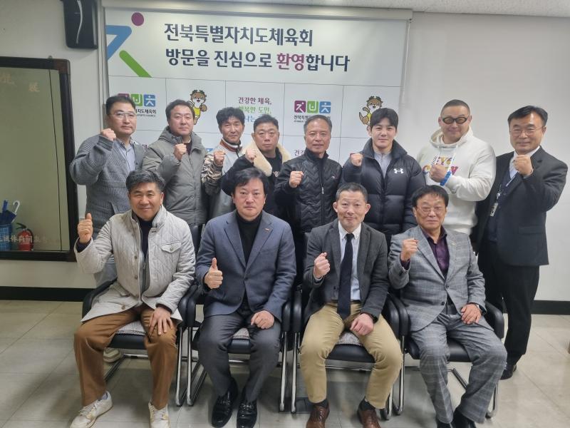 한·일 레슬링 선수들, 전주대서 동계훈련 구슬땀