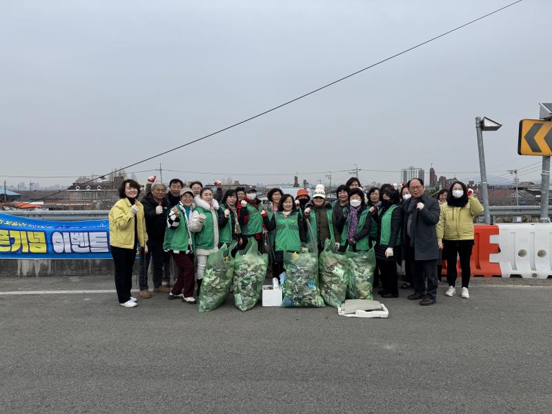     깨끗한 명절 준비, 익산 전역서 설맞이 환경정비