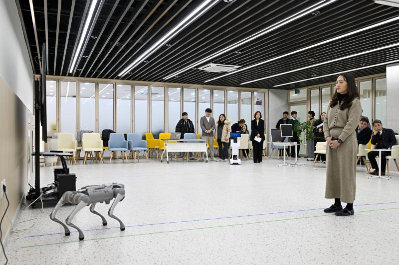 남원시, 자율주행 ‘AI 로봇개’ 시범 도입