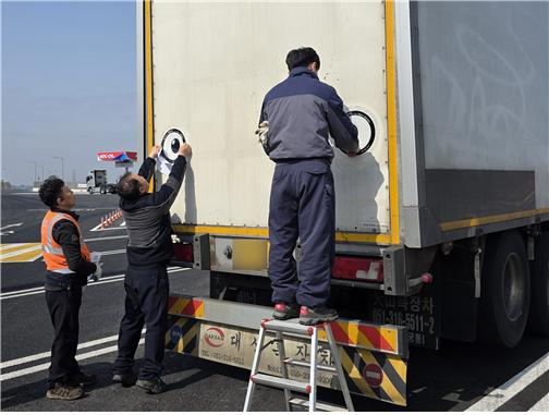 새만금-전주고속도로 개통 100일, 이용차량 누적 100만 대 돌파 