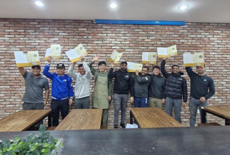 완주군 외국인 주민 9명, 바리스타 자격증 전원 취득