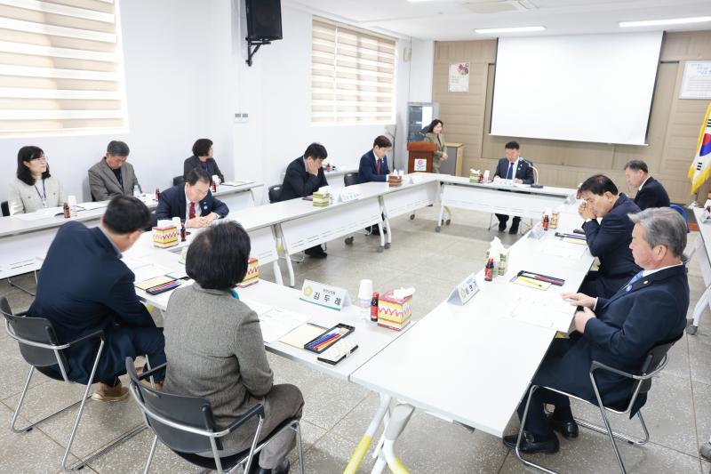 부안군의회, 읍·면 현황 청취 진행
