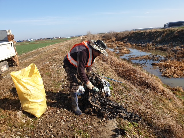 부안 백산면, 하천‧하구 쓰레기 정화사업 실시
