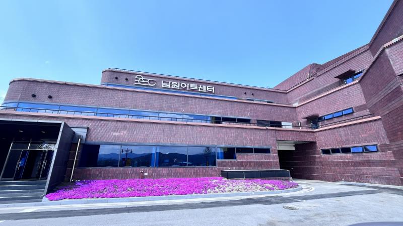 남원 도심 속 “지역 미술의 꽃이 피다”