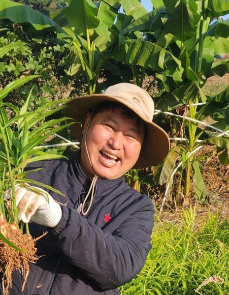 “농촌이 살아야 세상이 삽니다”…작약꽃으로 희망을 일구는 '엔터테이너'