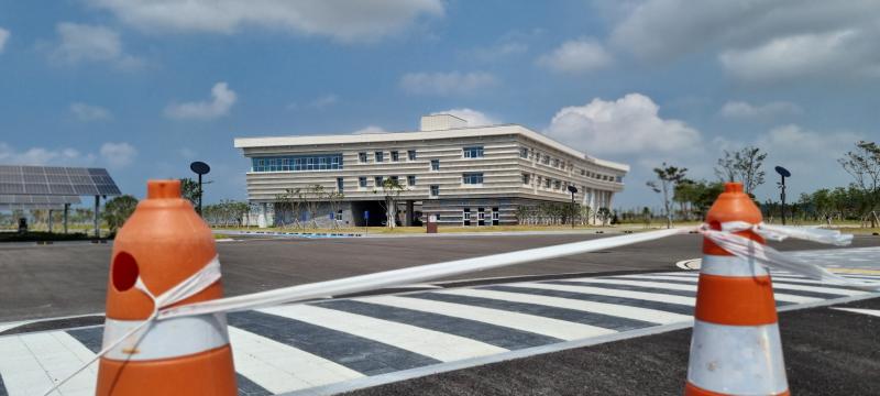 '애물단지' 새만금 잼버리본부 방치 언제까지