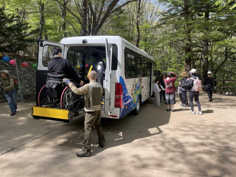 덕유산국립공원 친환경 전기셔틀버스 운행