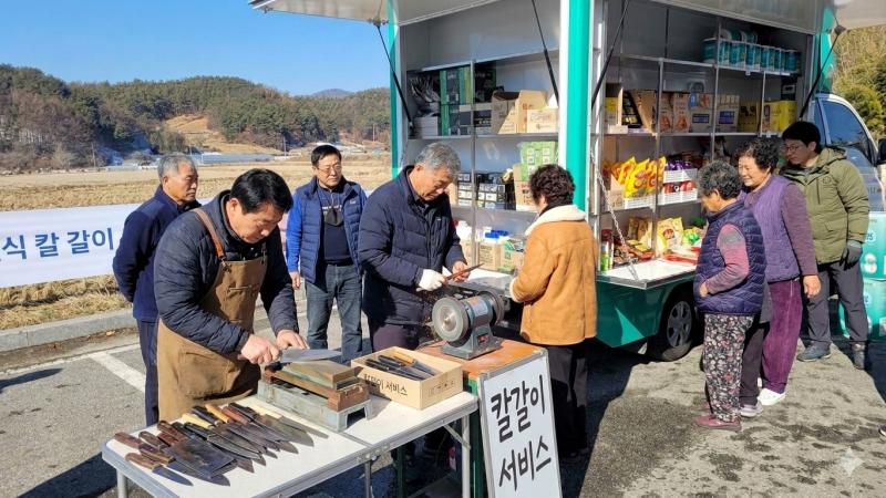 “장도 보고 칼도 갈고”..‘가가호호 이동장터’인기 폭발