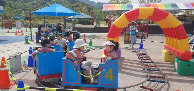 장수교육지원청, 동행하여 성장하는 유치원 놀이체험의 날 개최