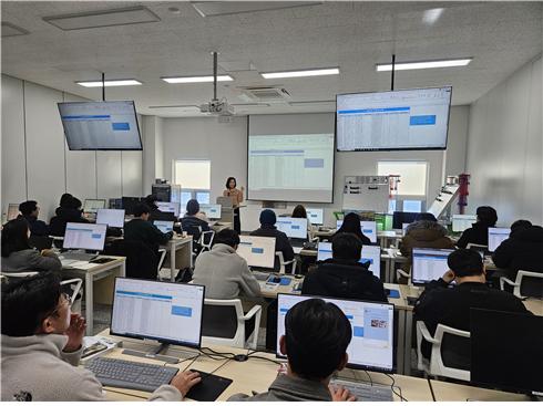 캠틱종합기술원, '재직자 맞춤형 훈련' 성과 돋보여