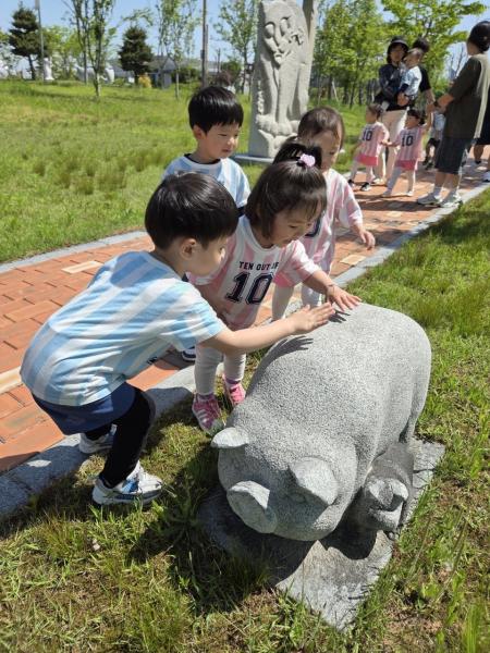 익산 석제품전시홍보관, '딱딱한 돌'의 변신…체험 명소로