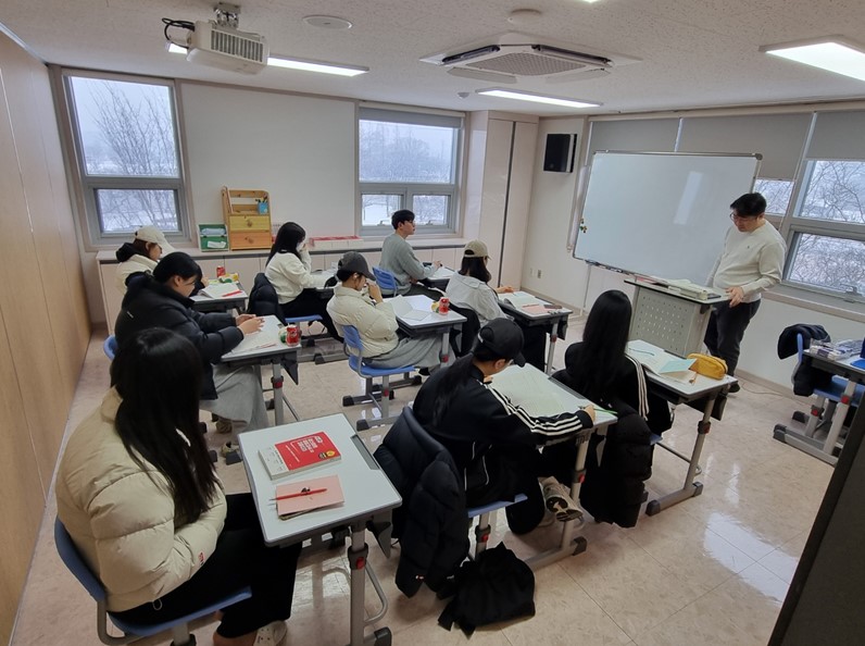 김제시 학교밖청소년, 올해 제1회 검정고시 9명 전원 합격