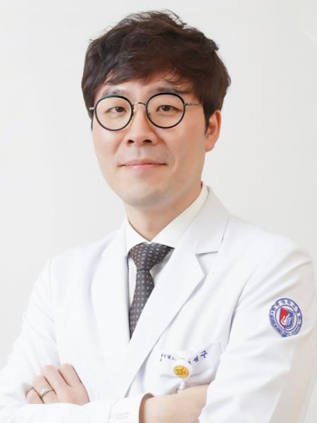  원광대학교병원 전형구 교수 연구팀, 수술 고위험 급성 담낭 천공 환자에 “새로운 치료 대안” 제시