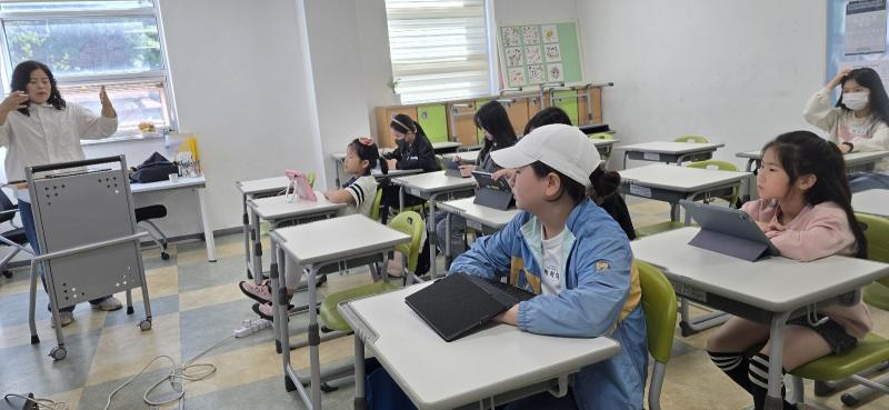 완주 청소년들 자신만의 캐릭터로 완주 풍경 담아 포스터, 키링, 텀블러로 완성