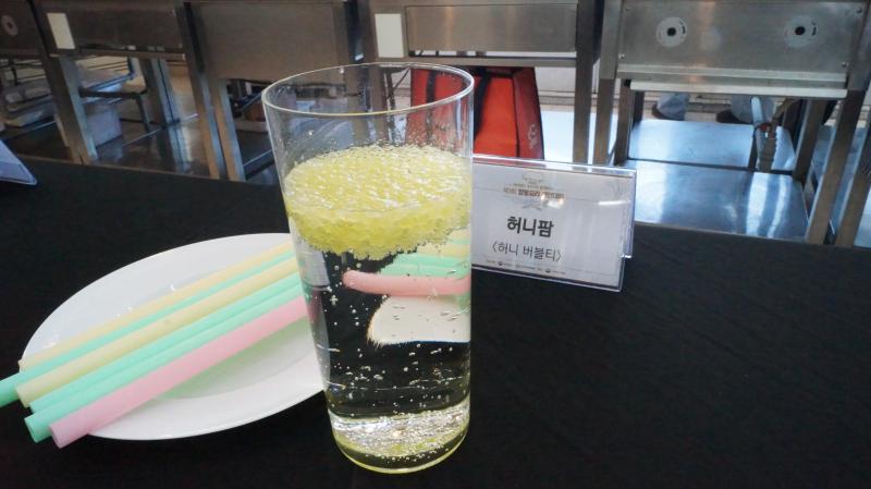 꽃향 가득 국산 아까시꿀, 초여름 별미로 무한변신