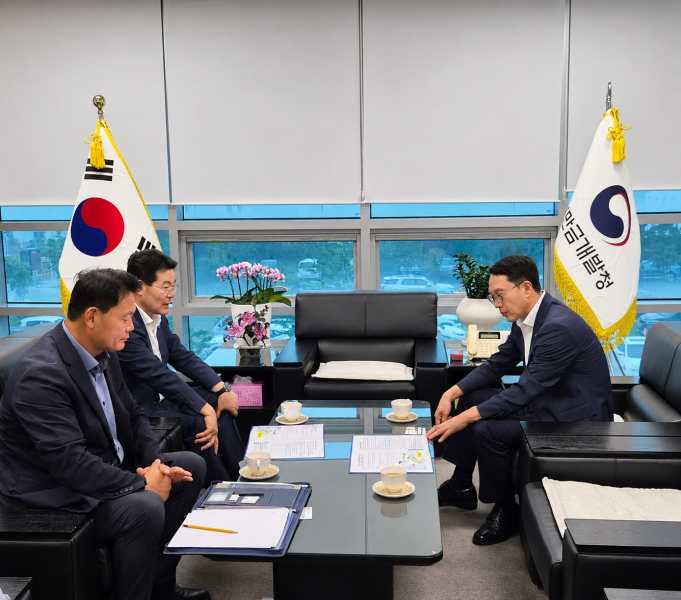 권익현 부안군수,  부안권역 RE100 산단 반영 건의
