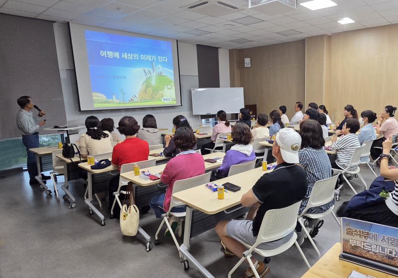 임실군립도서관, 한준호 여행 작가 초청 인문학 특강 성료