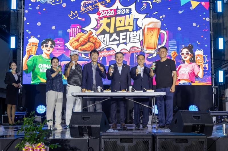    '중앙동 치맥 페스티벌' 익산 원도심 여름밤 달궜다