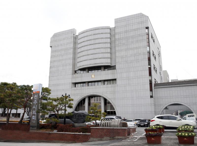 전주시의회 – 가나자와시의회, 수해 위로 우정 확인