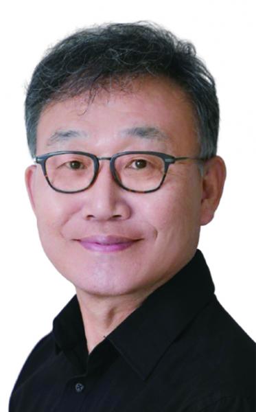 [삶의향기]고도를 기다리는 시지프스, 혹은 대머리 여가수?