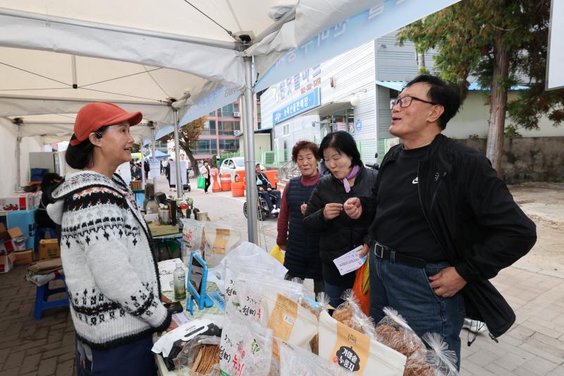 무주반딧불시장 농부장터·나이트마켓 도시재생 한마당 행사
