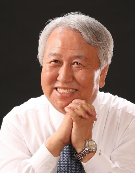 제34회 목정문화상에 김계식 시인 , 미술부문에 홍선기 서양화가, 음악부문에 구근숙 국악인
