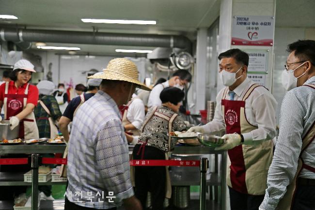 군산지청·범죄예방위원회, 마약·도박 예방 캠페인 펼쳐 