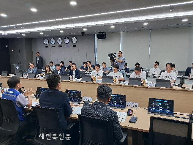 강임준 군산시장 “매립지 갈등 반복…지방자치법 손봐야” 