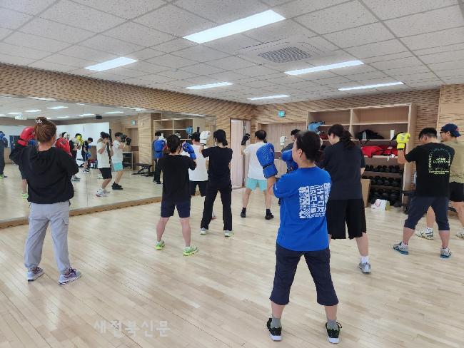 올림픽 메달리스트에게 배우는 복싱‘눈길’