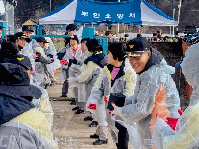 부안소방서, 사랑애(愛) 연탄·소화기 나눔 행사 진행