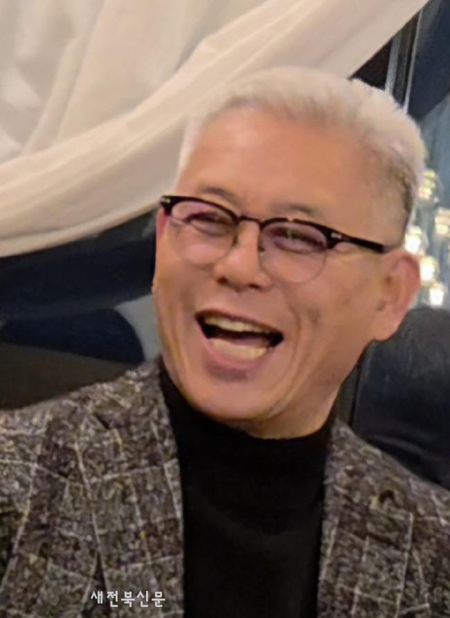 [이 한편의 시]둥근 모서리